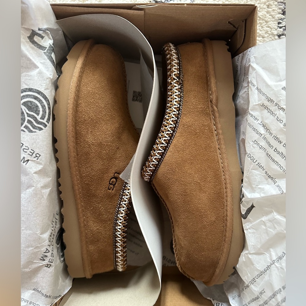 UGG Tasman chestnut brown slipper boot kids size 6Y, fits womens size 7 NEW